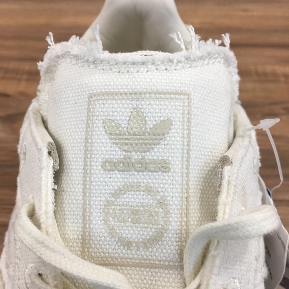 <SOLD>Adidas New York Daniel Arsham Frayed New - Picture 6 of 7